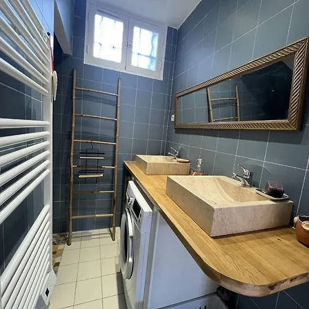 Apartment Calme Avec Jardin A 50m De La Plage, Wifi, Parking Et Equipements De Qualite - Fr-1-770-26 *